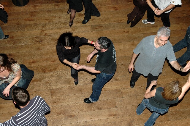 min 2006 12 05 latino 102